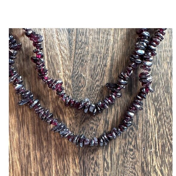 Vintage Rhodolite Garnet Chip Pebble Stone Bead Strand 30" Necklace Red Purple - Picture 1 of 5